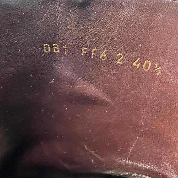 Valentino Garavani VLogo Heritage Leather VLogo-Heel Booties Made in Italy Sz 40 - Picture 7 of 14